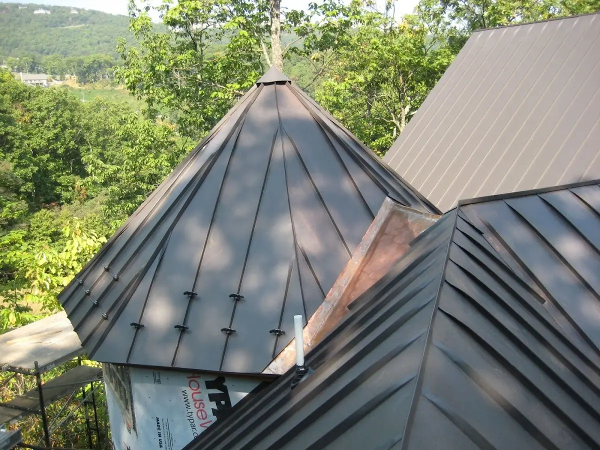 Professional Roof Tarp Installation by Craftsman Roofing in Walnut Hill